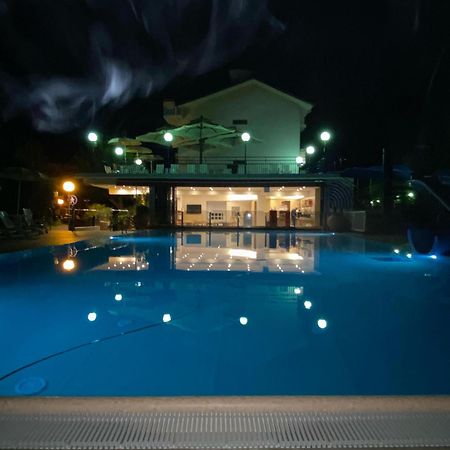 Hotel Minerva Gatteo a Mare Exterior foto